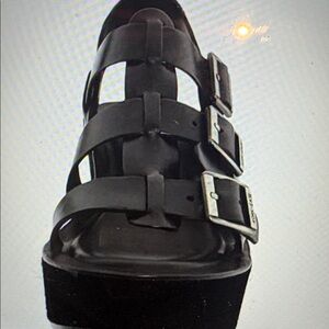 KORK-EASE WOMEN'S BLACK LEATHER MADALENA BUCKLED WEDGE SANDAL; SZ: 8 US; 39 EUC